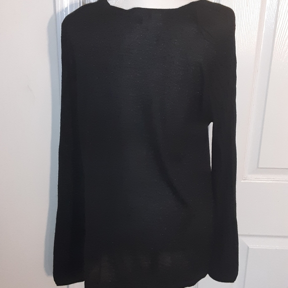 1. State Metallic V-Neck Sweater w/ Ribbed… - Picture 4 of 8